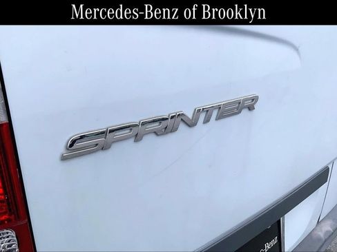 Used 2016 Mercedes-Benz Sprinter 2500 image 9