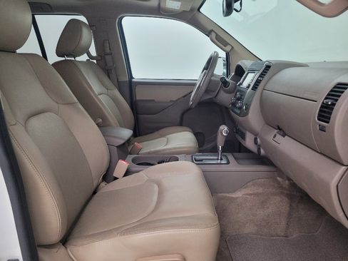 Used 2015 Nissan Frontier SL AWD/4WD image 21