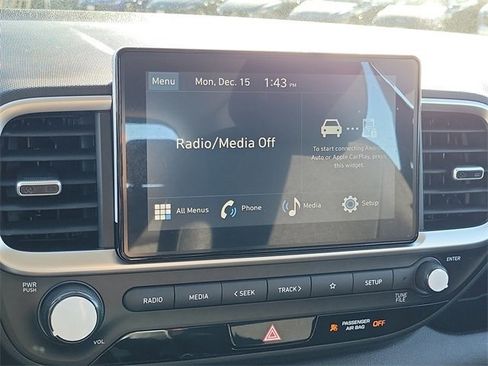 New 2026 Hyundai Venue SE image 8