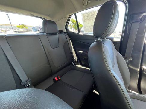 Used 2025 Buick Encore GX Preferred FWD image 34