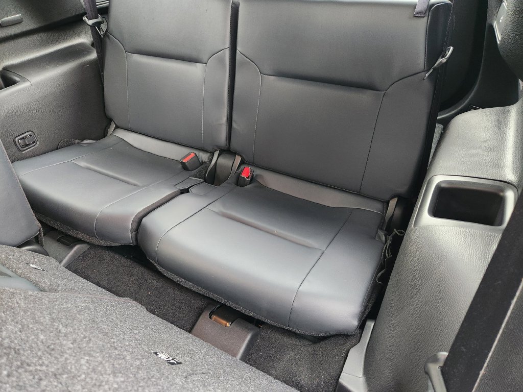 Used 2024 Mitsubishi Outlander SE Black Edition FWD image 31