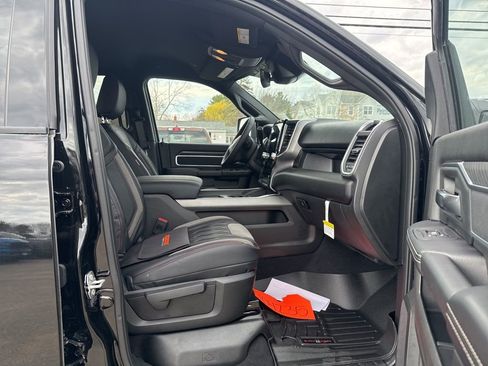 New 2025 RAM 2500 Big Horn AWD/4WD image 30