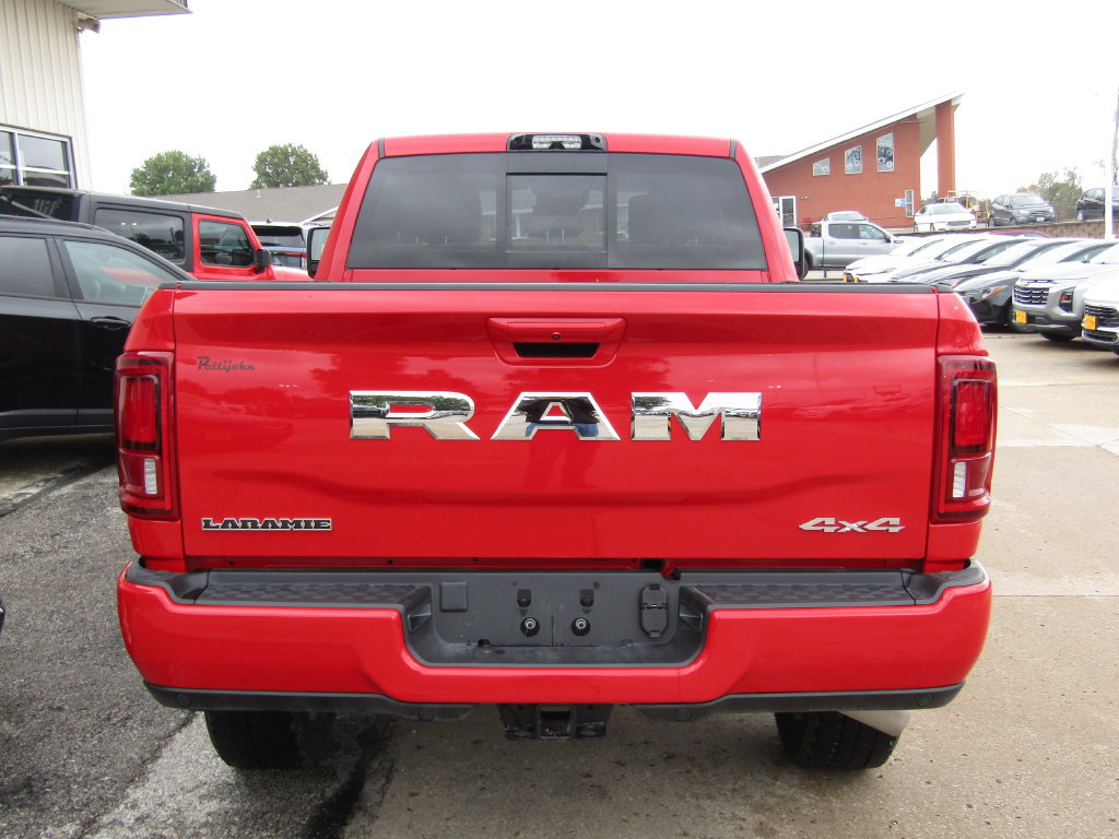 Used 2026 RAM 2500 Laramie AWD/4WD image 4