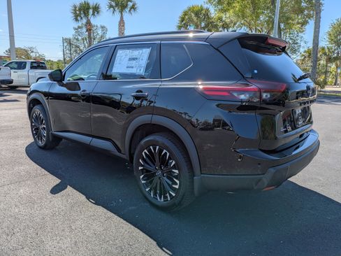 New 2026 Nissan Rogue SV FWD image 6