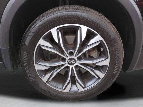 Used 2019 INFINITI QX30 AWD w/ Navigation Package image 10