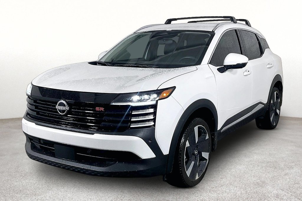Used 2025 Nissan Kicks SR FWD image 13