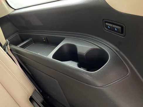 Used 2023 Ford Expedition Limited image 49