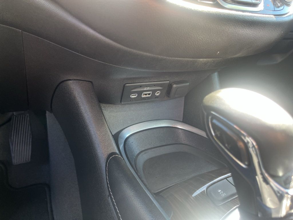 Used 2024 Chevrolet Malibu LT FWD image 28