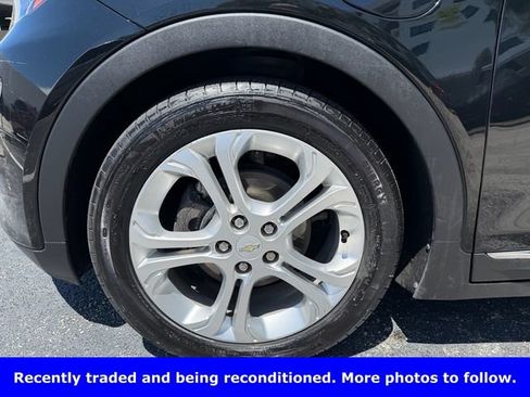 Used 2020 Chevrolet Bolt LT FWD image 11