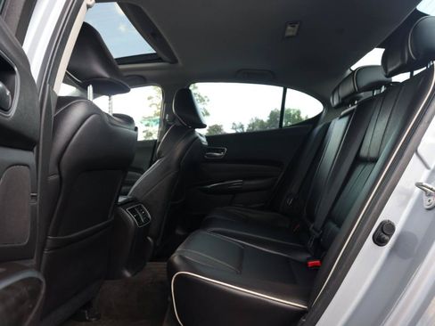 Used 2018 Acura TLX w/ Technology Package FWD image 14