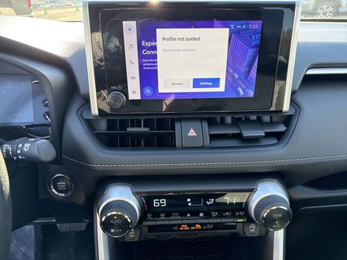 Used 2023 Toyota RAV4 XLE image 29