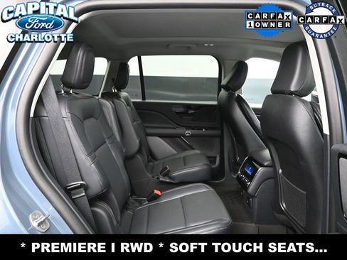 Used 2025 Lincoln Aviator Premiere image 12