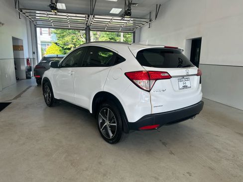Used 2022 Honda HR-V EX image 4