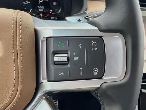 New 2026 Land Rover Discovery Limited Edition AWD/4WD image 41
