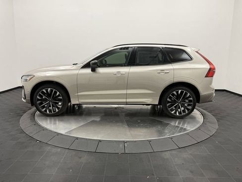 New 2026 Volvo XC60 B5 Ultra w/ Protection Package Premier AWD/4WD image 14