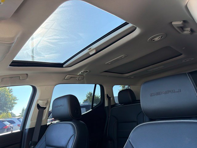 Used 2023 GMC Acadia Denali w/ Black Diamond Edition FWD image 29