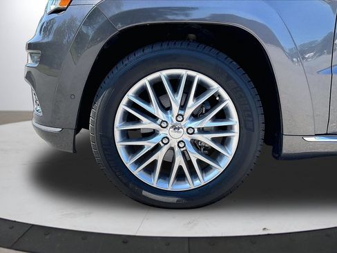 Certified 2017 Jeep Grand Cherokee Summit RWD image 35