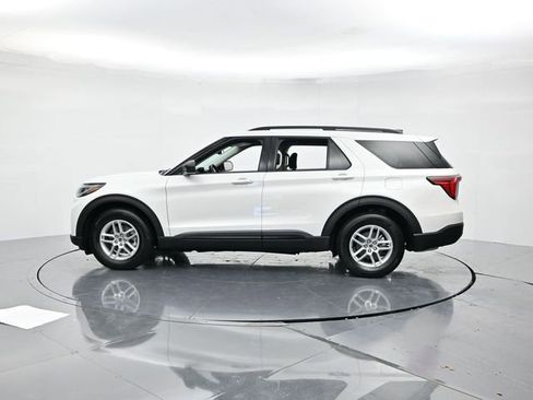 New 2026 Ford Explorer Active w/ Active Comfort Package image 8