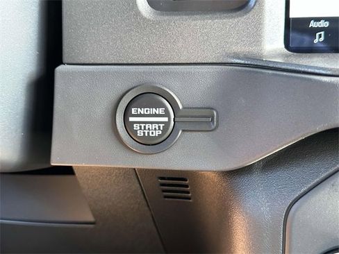 Used 2025 Ford Bronco Big Bend w/ Black Diamond Package image 22