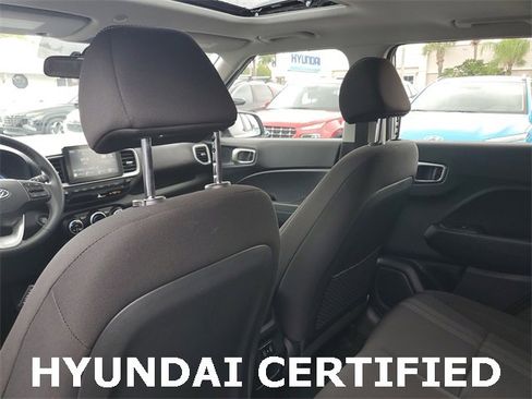 Certified 2025 Hyundai Venue SEL image 11