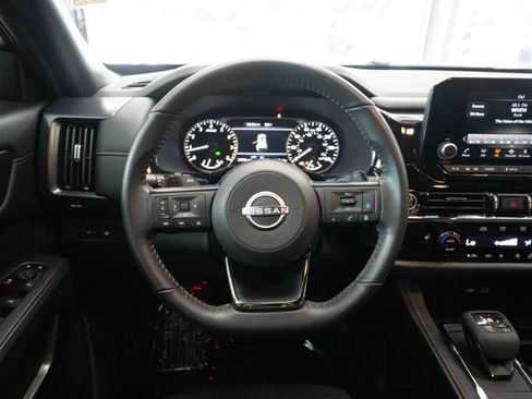 Used 2024 Nissan Pathfinder Rock Creek AWD/4WD image 21