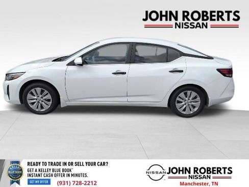 Used 2025 Nissan Sentra S w/ Lighting Package FWD image 6