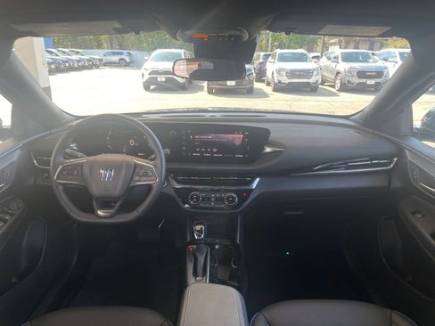 Used 2025 Buick Envista Sport Touring image 31