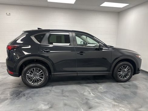 Used 2019 MAZDA CX-5 Touring image 5