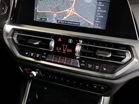 Used 2022 BMW 330i xDrive Sedan w/ Driving Assistance Package AWD/4WD image 15