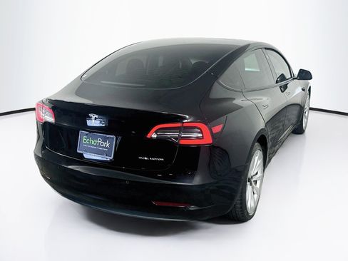 Used 2022 Tesla Model 3 Long Range AWD/4WD image 9