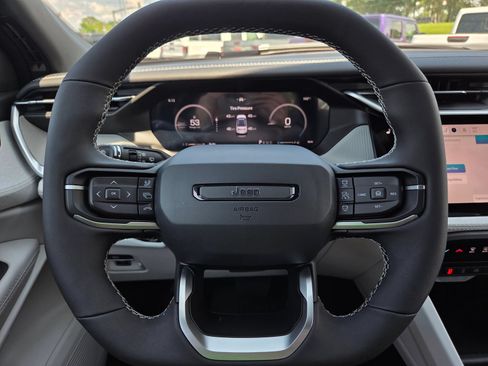 New 2026 Jeep Cherokee Laredo AWD/4WD image 19