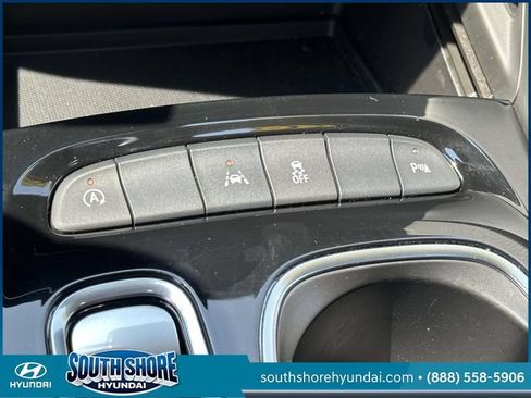 Used 2023 Buick Envision Essence FWD image 34