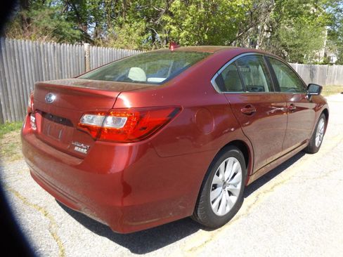 Used 2016 Subaru Legacy 2.5i Premium image 9