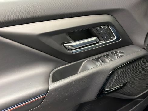 Used 2025 Chevrolet Silverado EV RST AWD/4WD image 32