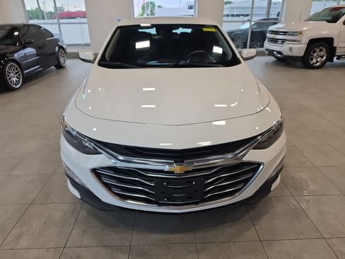 Used 2022 Chevrolet Malibu LT FWD image 3