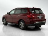 Used 2020 Nissan Pathfinder SV image 3