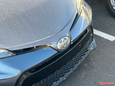 Used 2018 Toyota Corolla SE FWD image 7