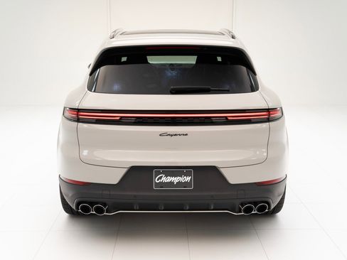 New 2025 Porsche Cayenne image 10