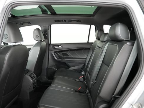 Used 2023 Volkswagen Tiguan SE R-Line FWD image 36