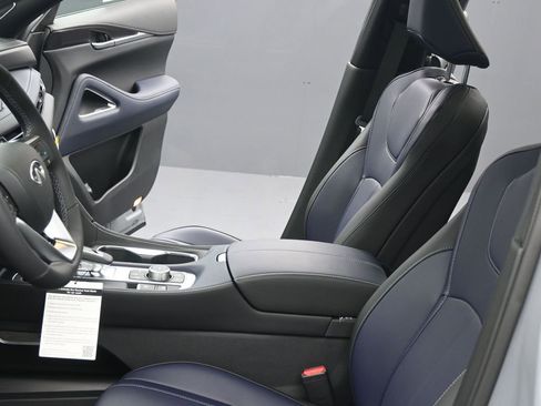 New 2026 INFINITI QX60 Sport w/ Dark Cargo Package image 18