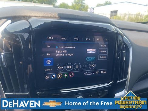 Used 2023 Chevrolet Traverse LT FWD image 14