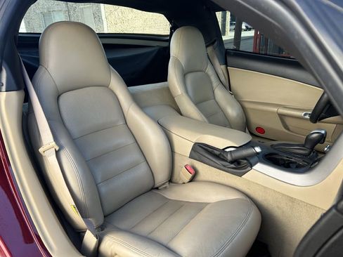 Used 2006 Chevrolet Corvette Coupe w/ Preferred Equipment Group image 10