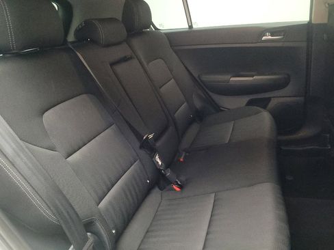 Used 2020 Kia Sportage LX image 19