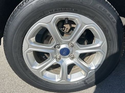 Used 2019 Ford EcoSport SE w/ SE Convenience Package image 12