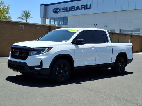 Used 2025 Honda Ridgeline Black Edition image 3