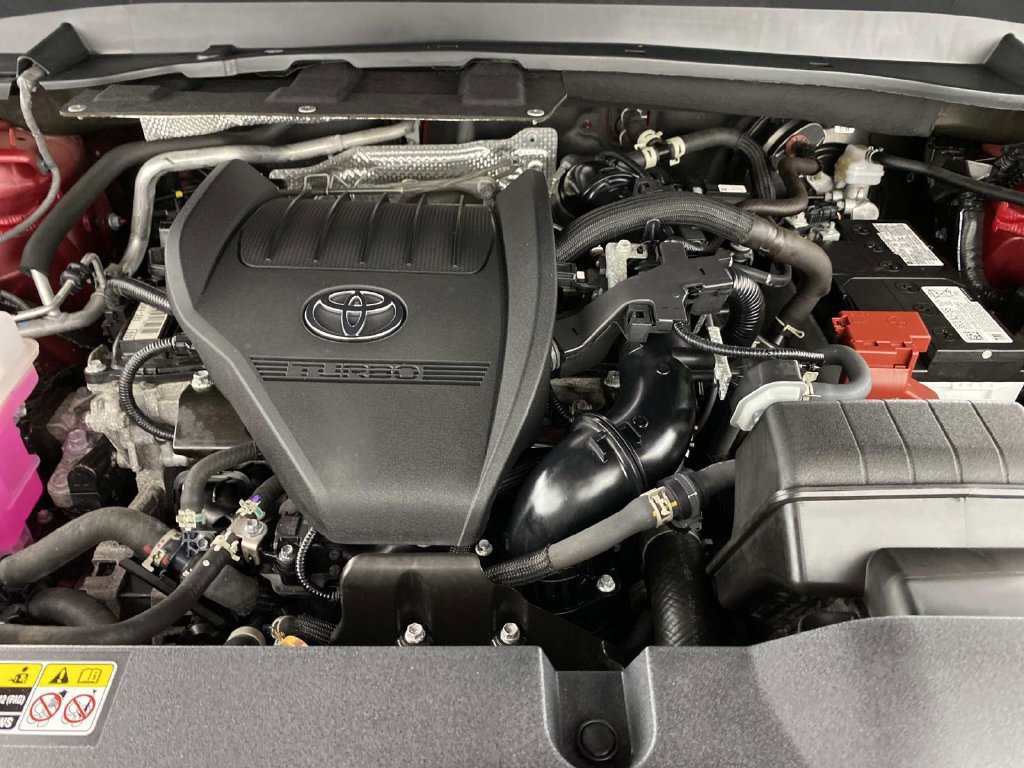 Used 2025 Toyota Grand Highlander FWD image 30