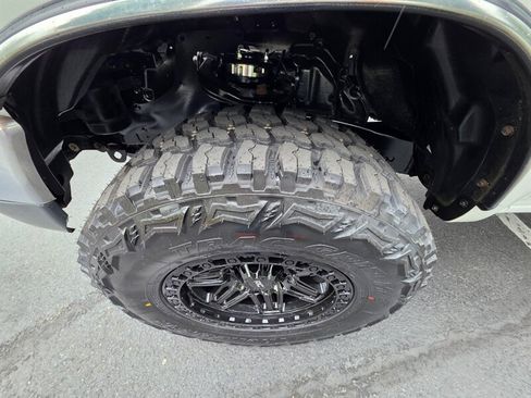 Used 1997 Toyota 4Runner SR5 AWD/4WD image 48