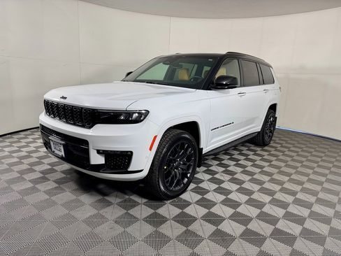 New 2025 Jeep Grand Cherokee L Summit w/ Obsidian Package image 3