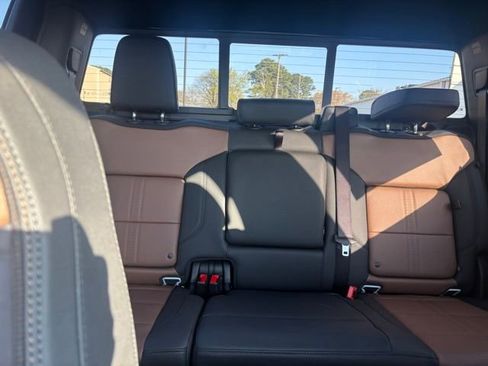 New 2026 Chevrolet Silverado 1500 High Country AWD/4WD image 12