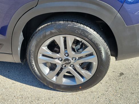 Used 2023 Kia Seltos S FWD image 25
